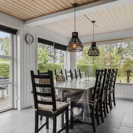 Holiday home Beautiful In Tarm With Kitchen Hemmet