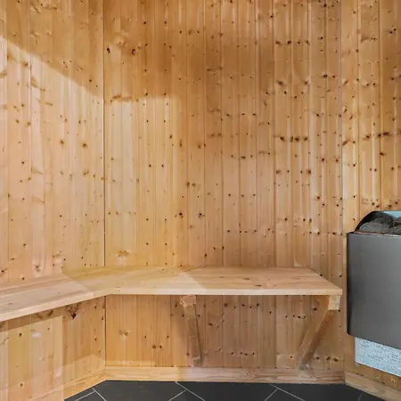 Hébergement de vacances Superbe Maison À Tarm Avec Sauna